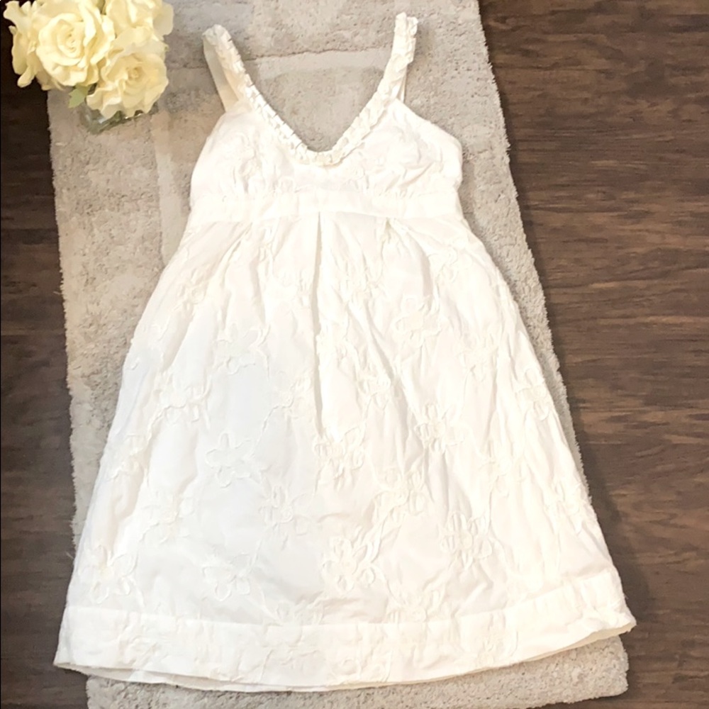 Lilly Pulitzer White Dress Ruffle Neckline